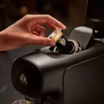 Machine à Café à Capsules, Piano Noir et gris , Reconnaissance des Capsules Doubles Philips L'Or Barista Sublime Original LM9012/60 – آلة قهوة فيليبس أسود رمادي LM9012
